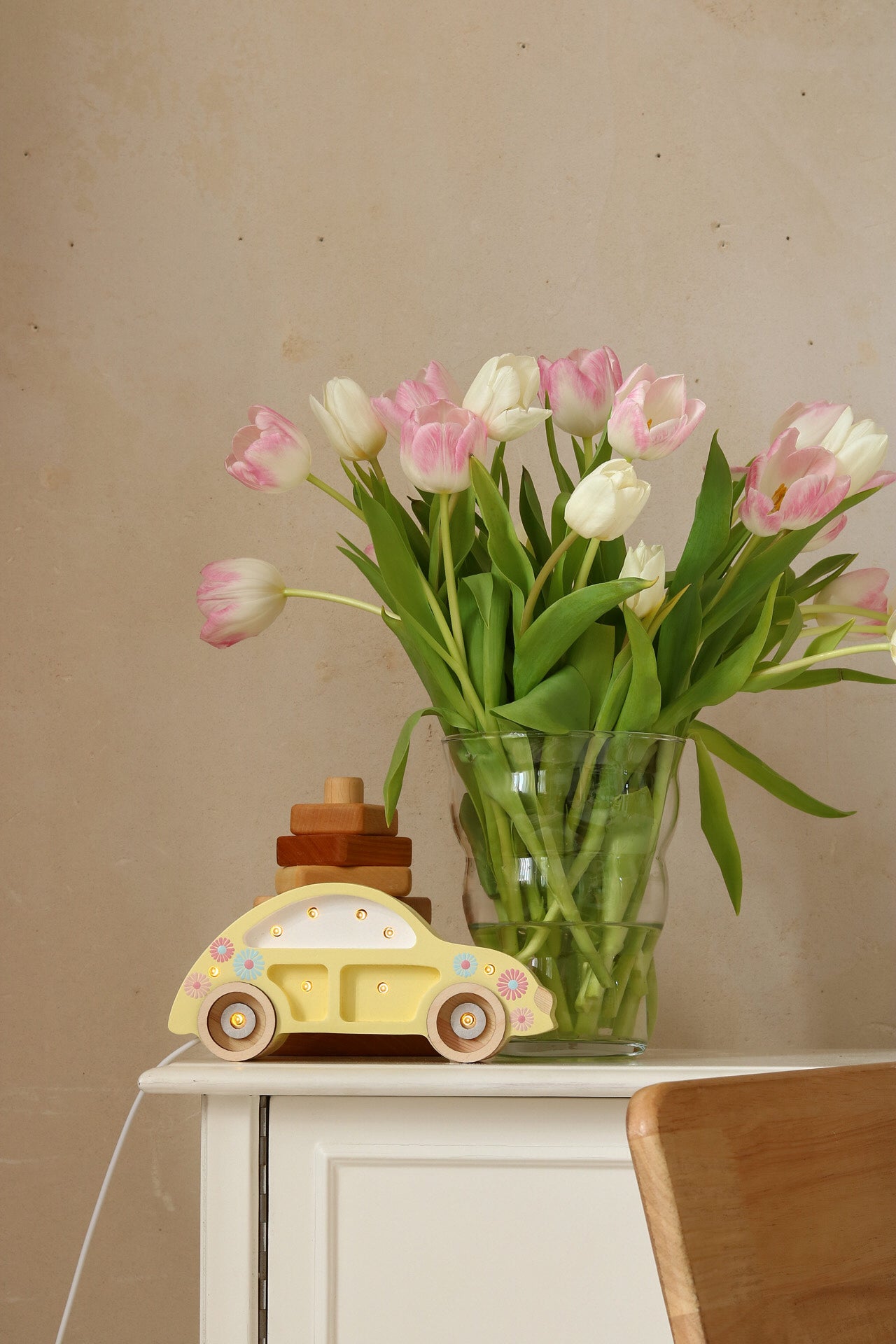 Little Lights Beetle Car Mini lampe i træ - flere farver