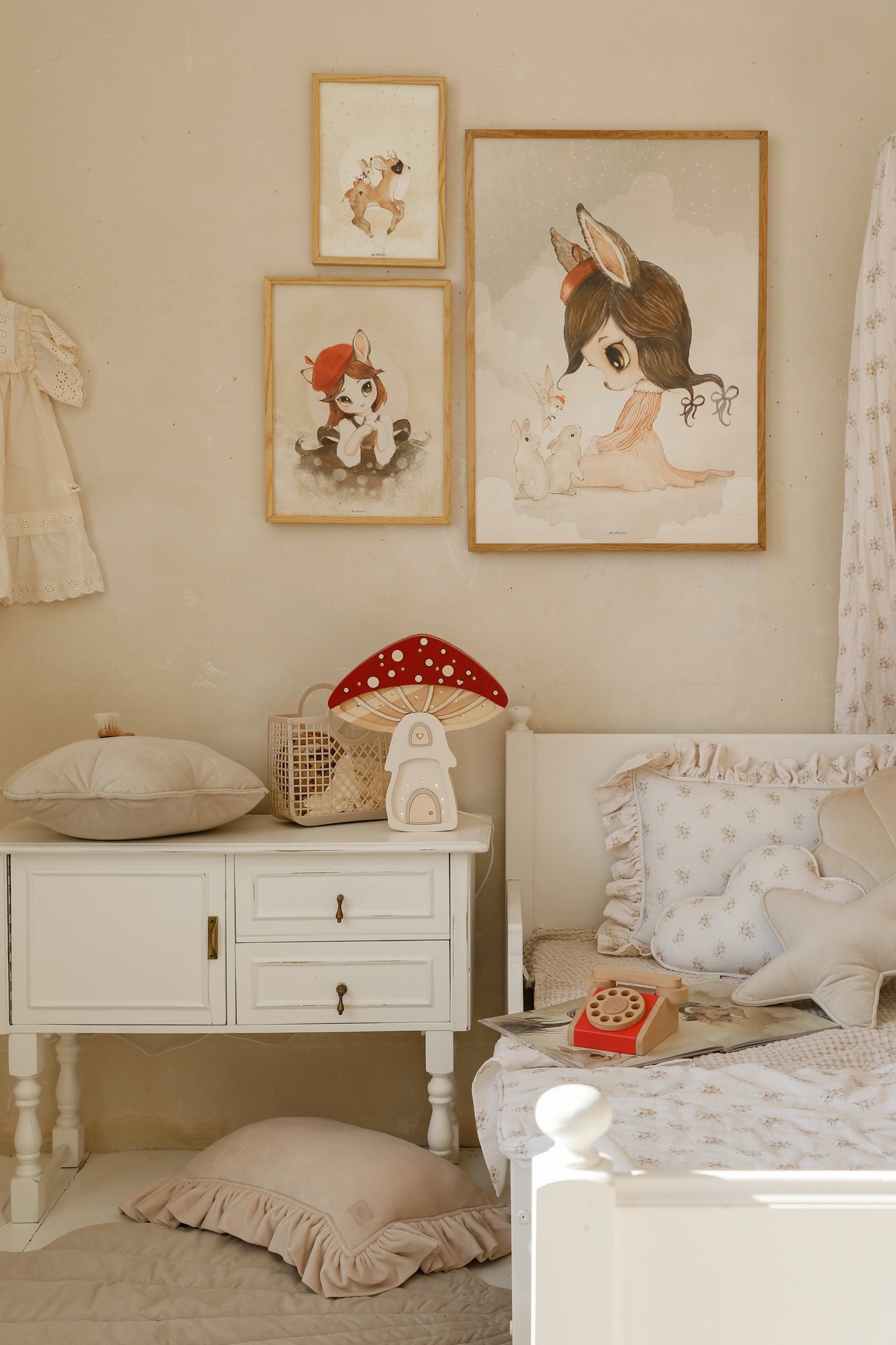 Little Lights Mushroom House lampe i træ - flere farver