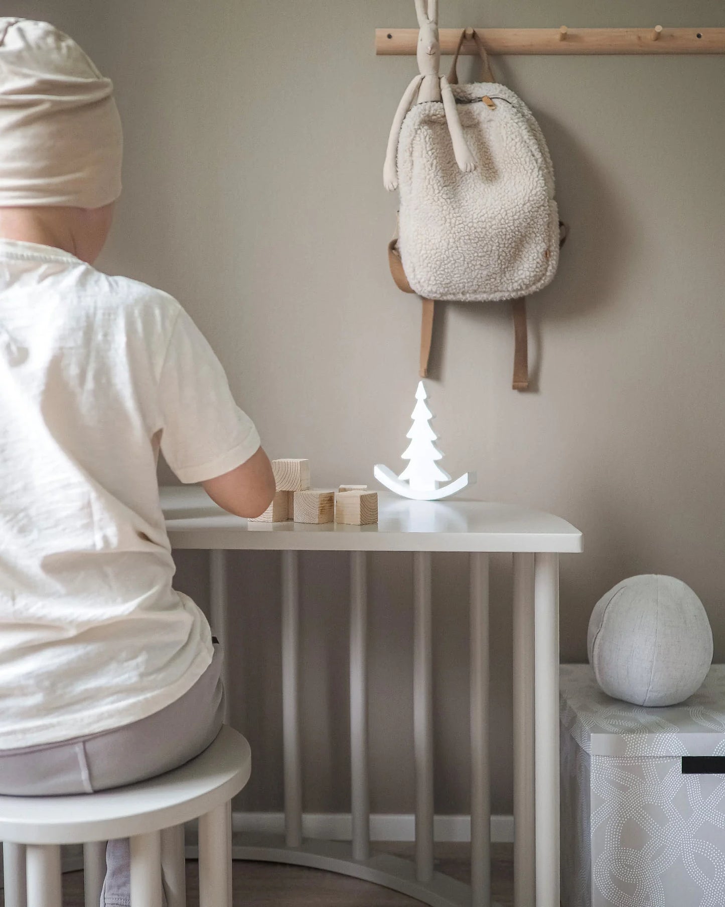 FitWood LUOTO skammel og opbevaring – beige