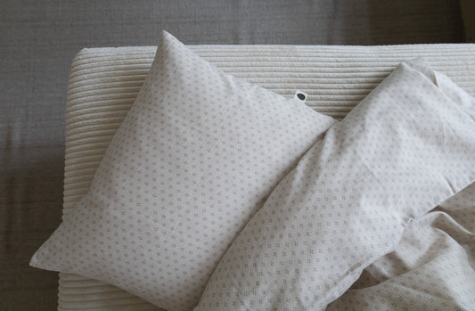 Pine Cone baby sengetøj – Lucca Natura Dot