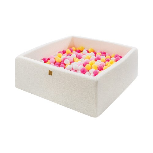 Meowbaby Kvadratisk boldbassin - Hvid Bouclé (110 × 110 × 40 cm, 400 pink/hvide/gule bolde)