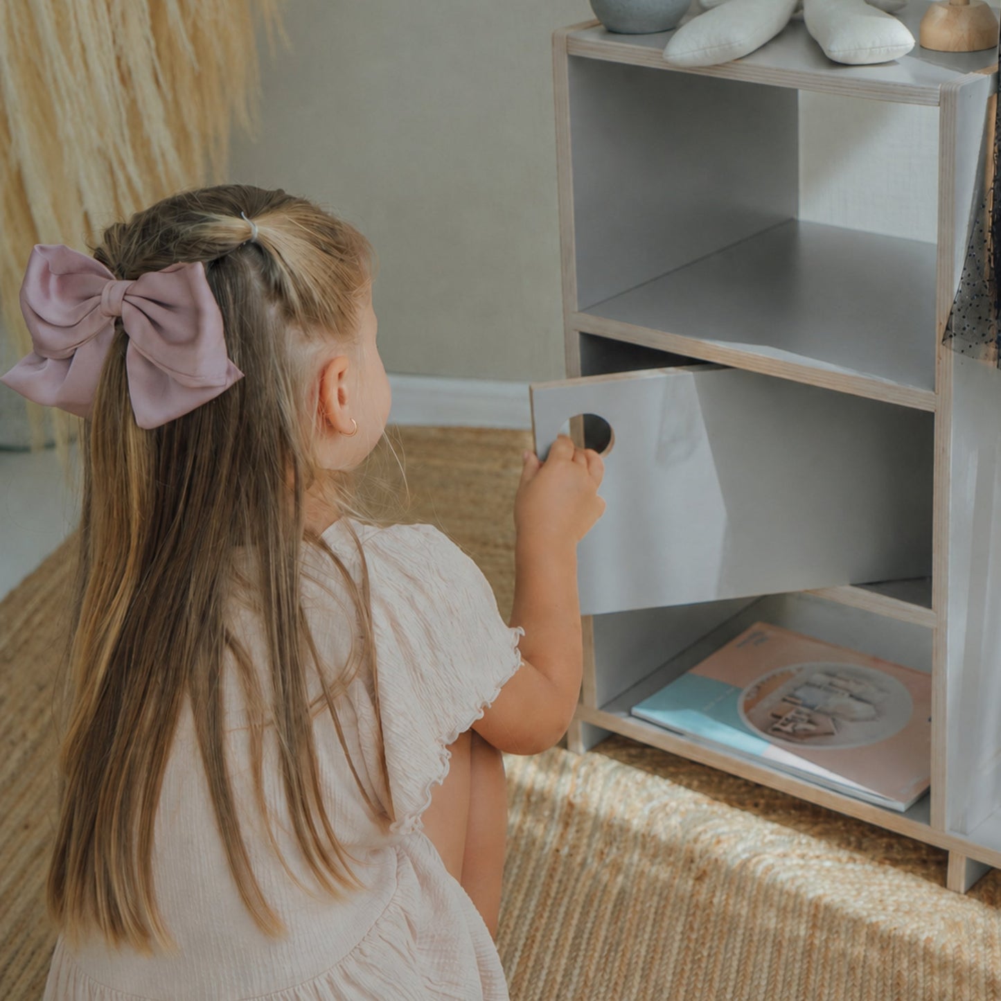 leg&go Montessori tøjstativ til børn – Grå