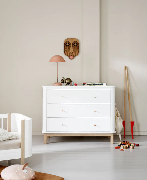 Oliver Furniture Wood kommode med 3 skuffer – hvid/eg