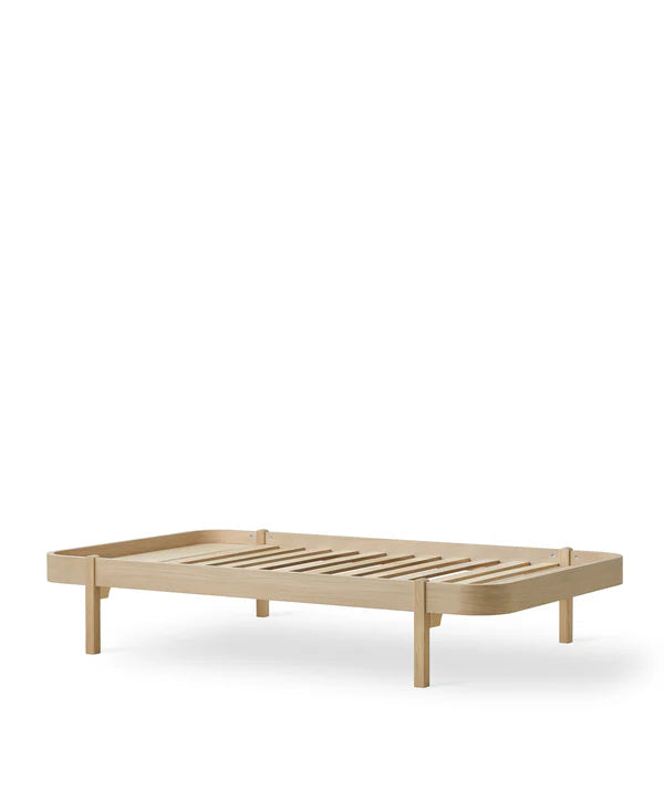 Oliver Furniture Wood Lounger seng 120 x 200 cm – eg