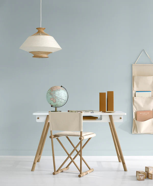 Oliver Furniture Camp junior skrivebord – justerbart i hvid/eg