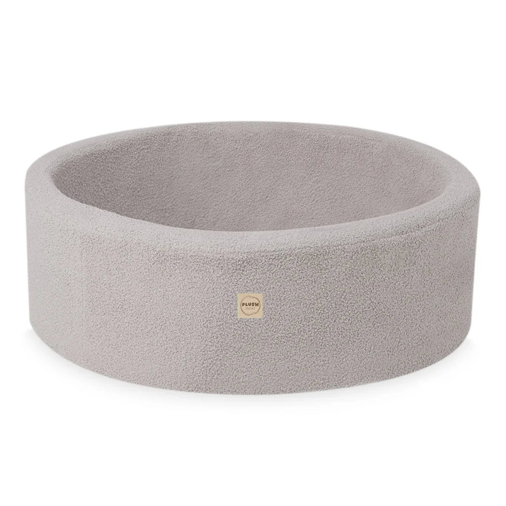 Plush Nest Boldbassin uden bolde, 90x30 cm, Rund, Grå Lammeskindslook