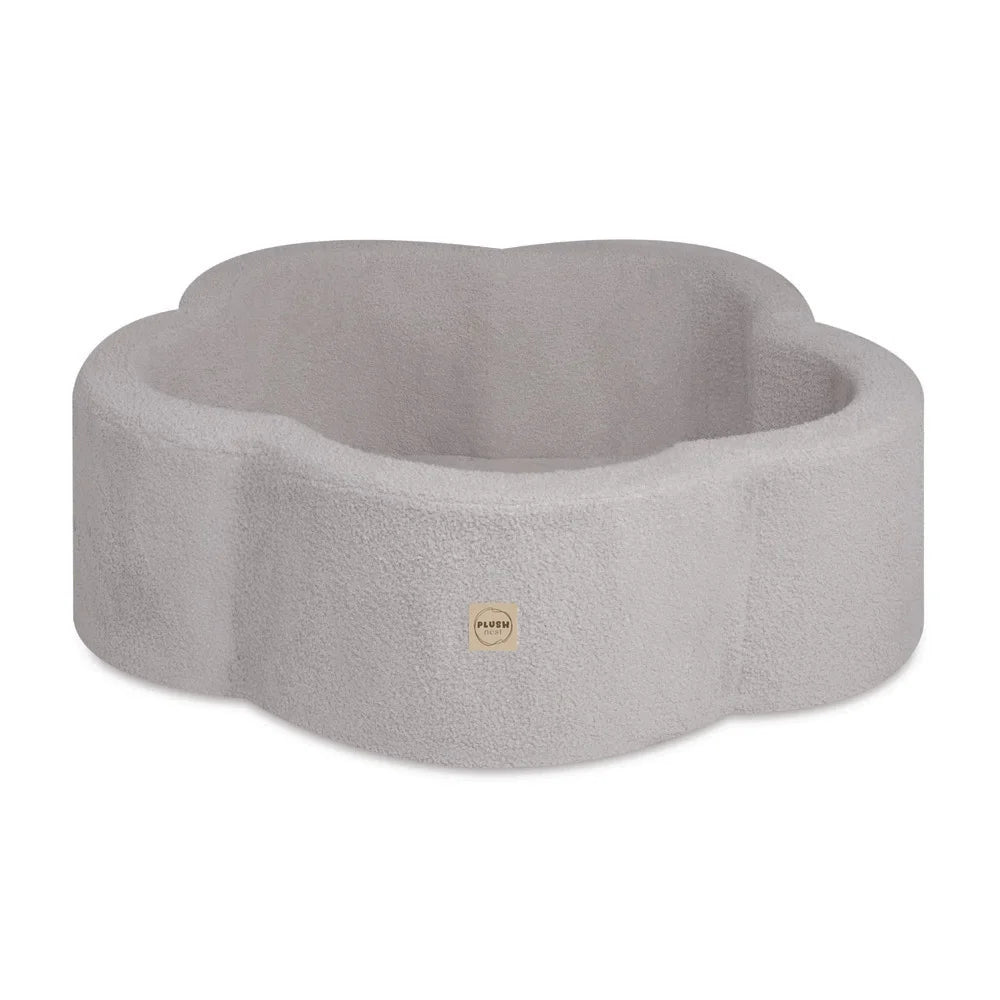 Plush Nest blomsterformet boldbassin uden bolde, 95x30 cm, grå lammeskindslook
