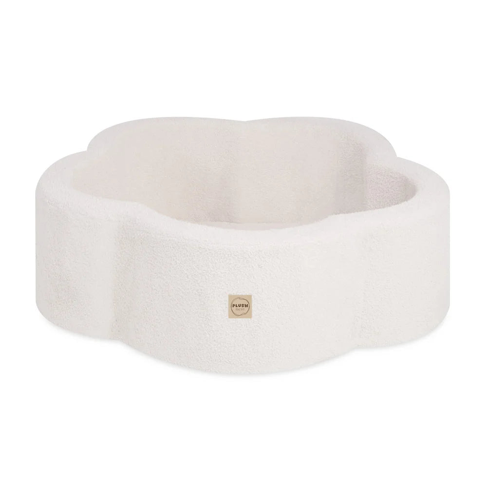 Plush Nest blomsterformet boldbassin uden bolde, 95x30 cm, creme lammeskindslook