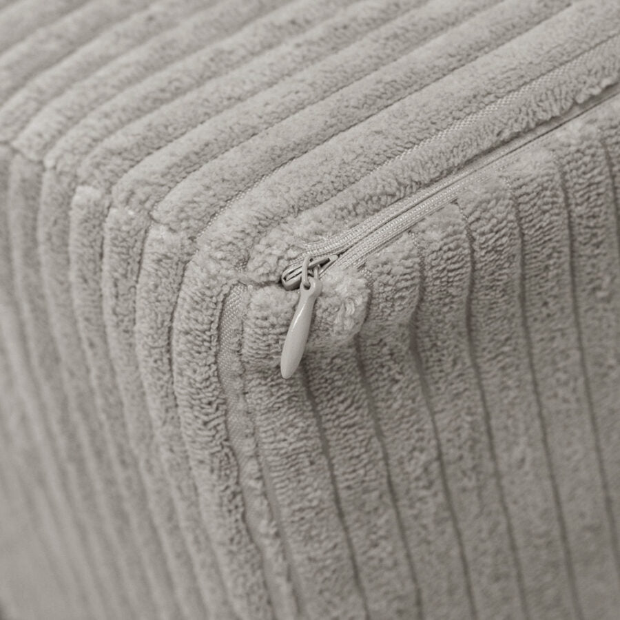 Plush Nest børnestol i beige – premium fløjl