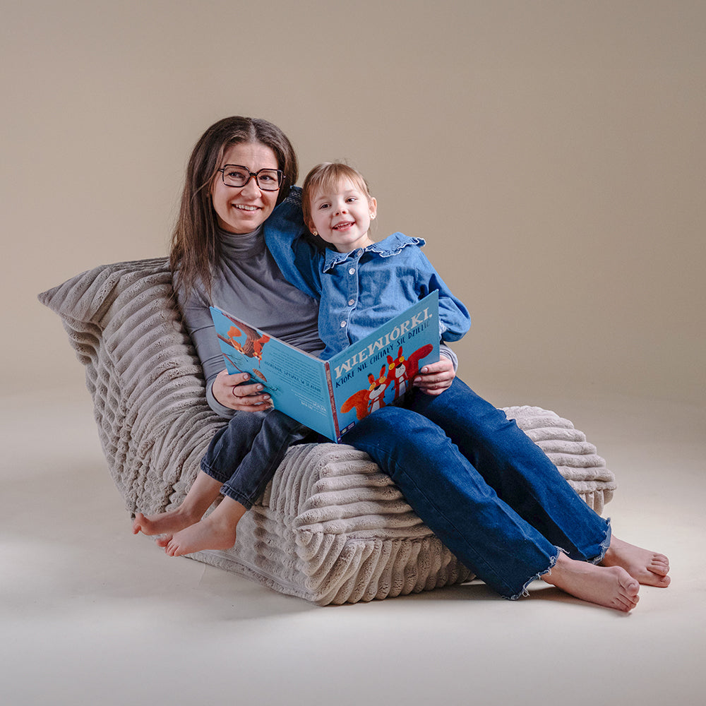 Plush Nest MOONI ergonomisk lænestol til børn – beige, Puffy Lamell