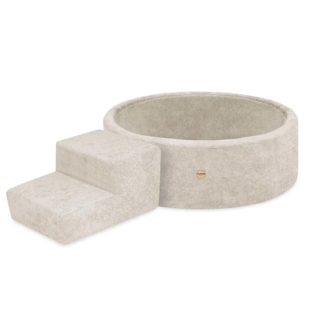 Plush Nest tumlesæt med boldbassin, skumtrappe og 200 bolde – premium chenille – Beige