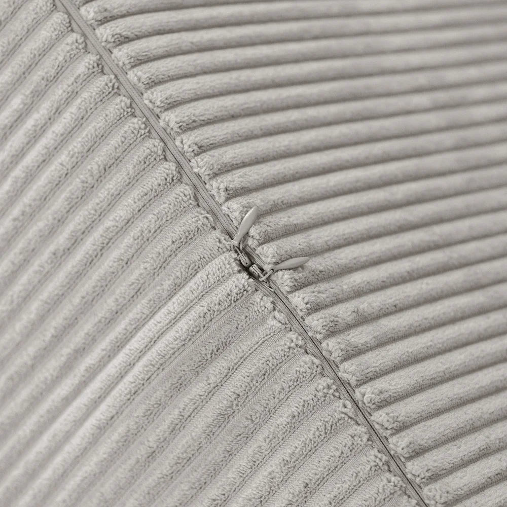 Plush Nest rund puf, 40×30 cm, beige, premium fløjl