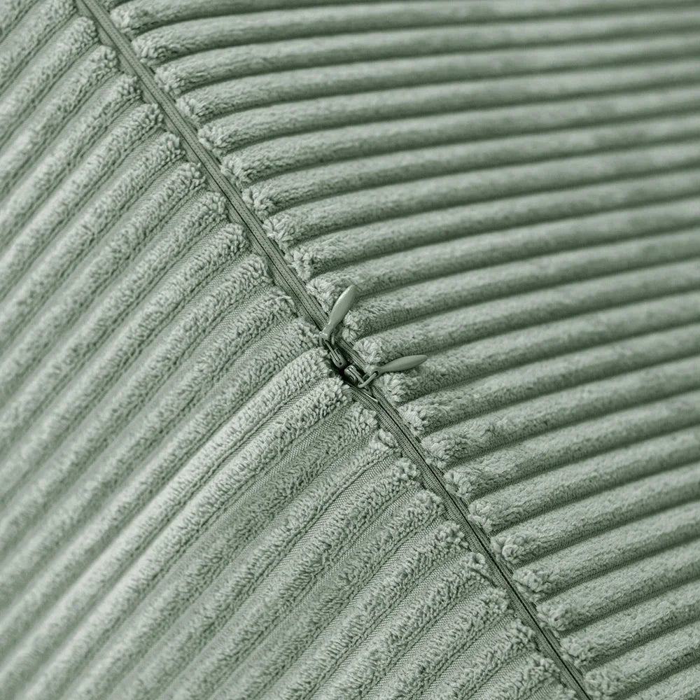 Plush Nest rund puf, 40×30 cm, grøn, premium fløjl