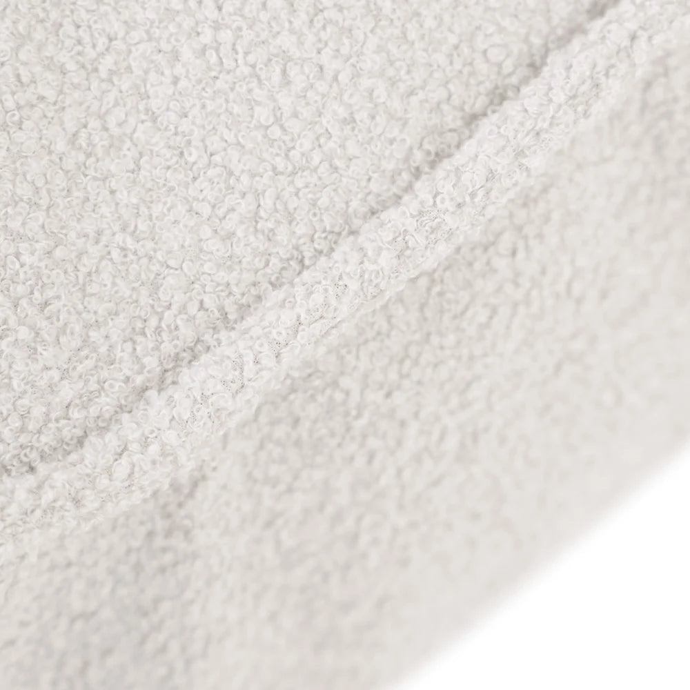 Plush Nest Puff – gulvpude 60x60 cm i cream lammeskind