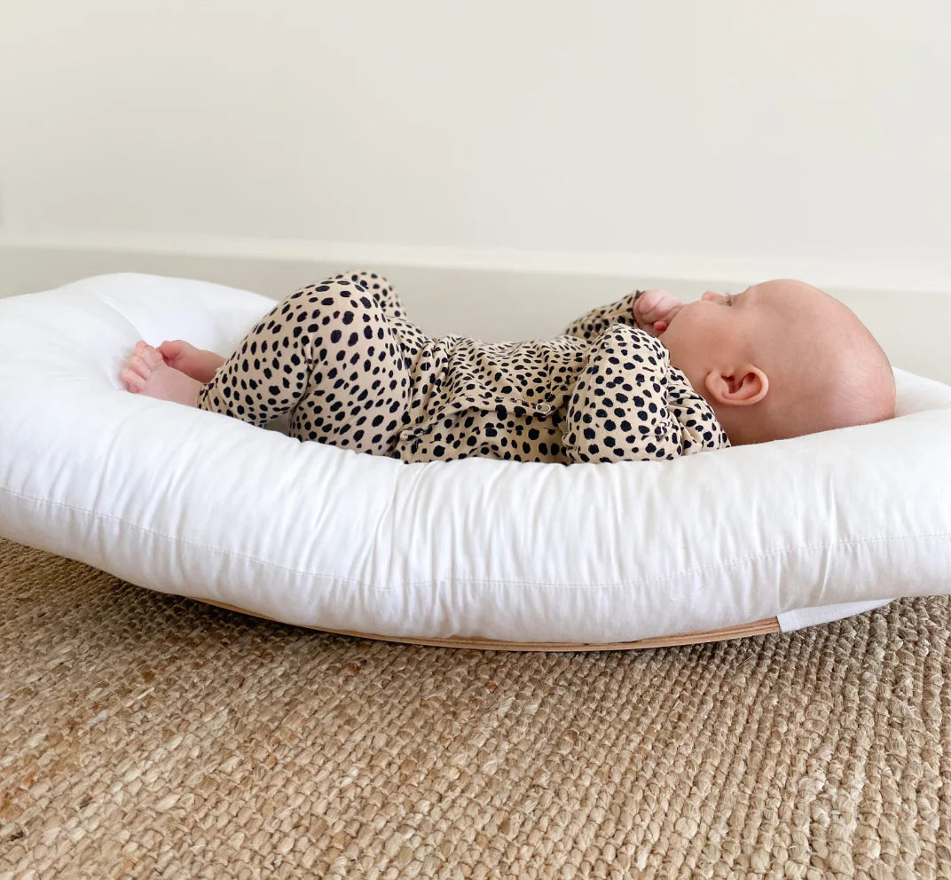 Curve Lab – Rocking Nest (inkl. Little Arc balancebræt) – Baby Pink