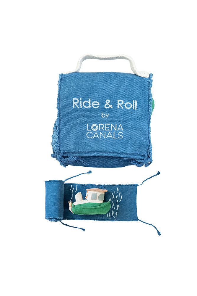 Lorena Canals Green Toy Ride & Roll Sea Clean Up Boat – rolleleg om havet