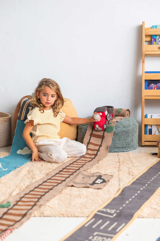 Lorena Canals Green Toy Ride & Roll Train – togleg på farten