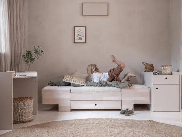 Wood Luck Design - Smart - tremme-/børneseng 80x120 cm til 80x160 cm – sand beige