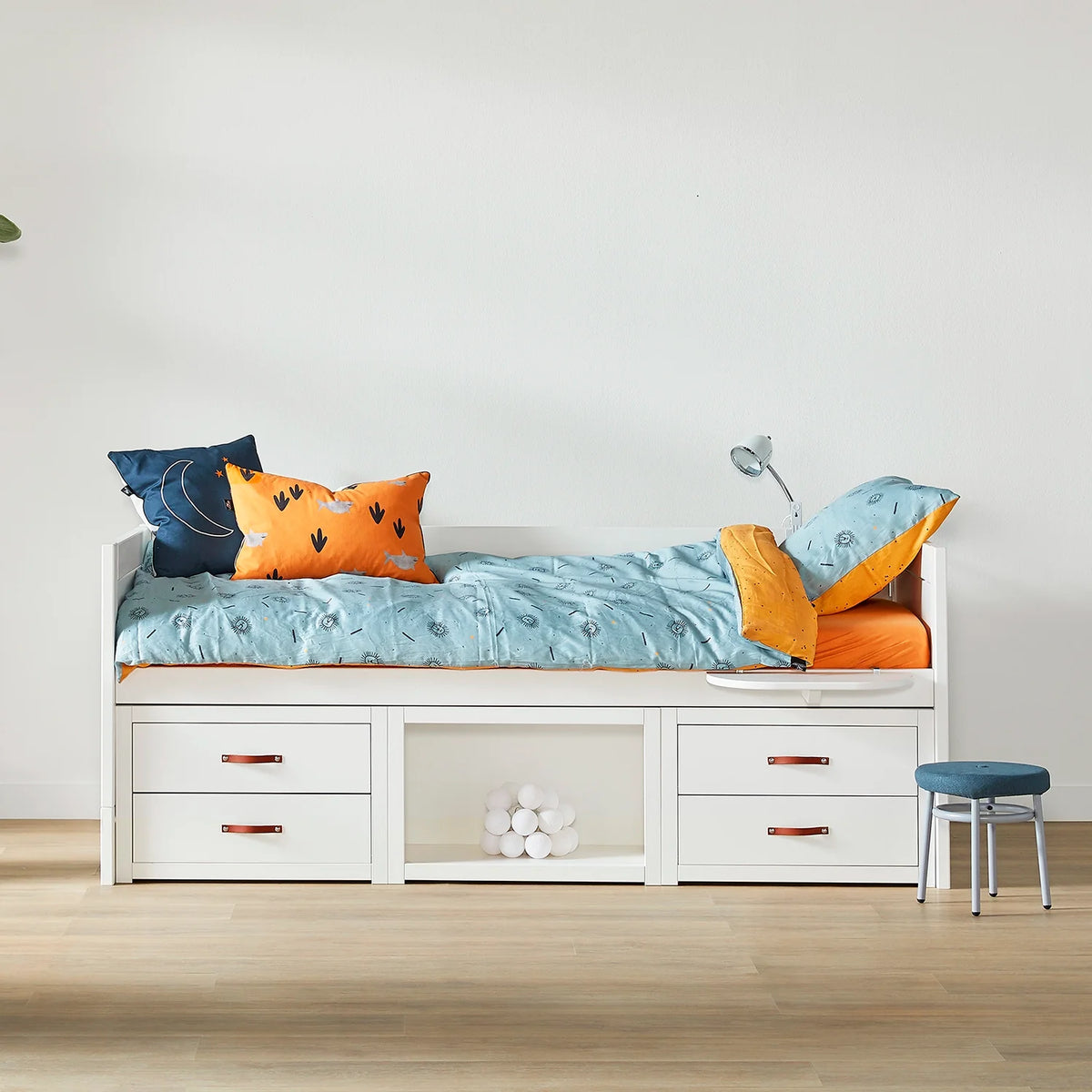 LIFETIME Kidsrooms Original halvhøj seng inkl. skuffer og opbevaring – 90 x 200 cm