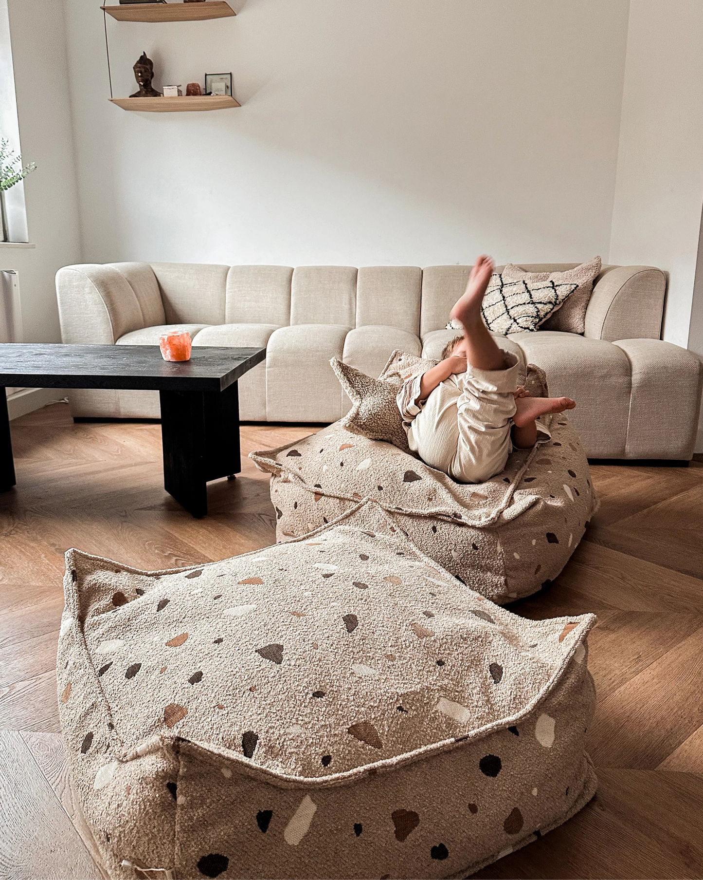 Wigiwama firkantet puf – Terrazzo Sand