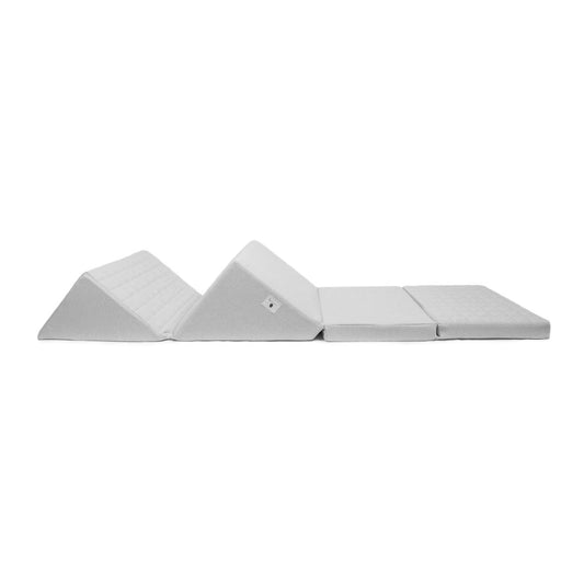 Pine Cone Triangle – Happy Play – Lysegrå