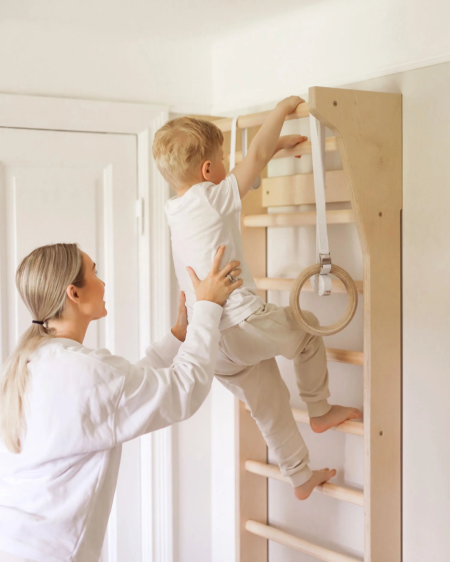 FitWood ULPU MINI gymnastikringe – hvid – sorte stropper