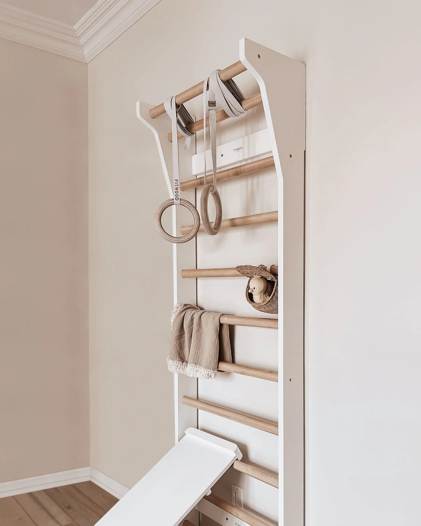 FitWood ULPU MINI gymnastikringe – hvid – sorte stropper