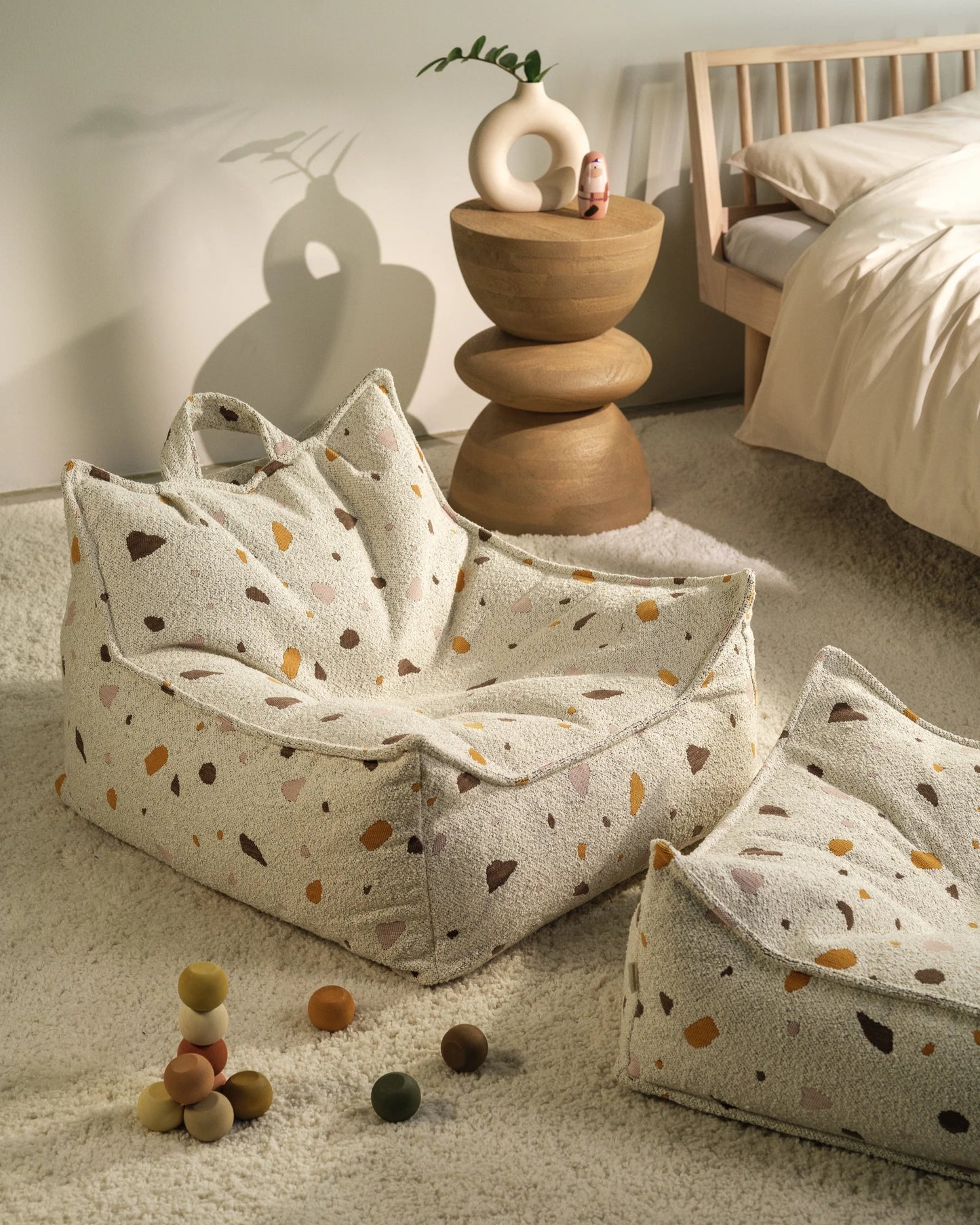 Wigiwama sækkestol i bouclé – Terrazzo Marble