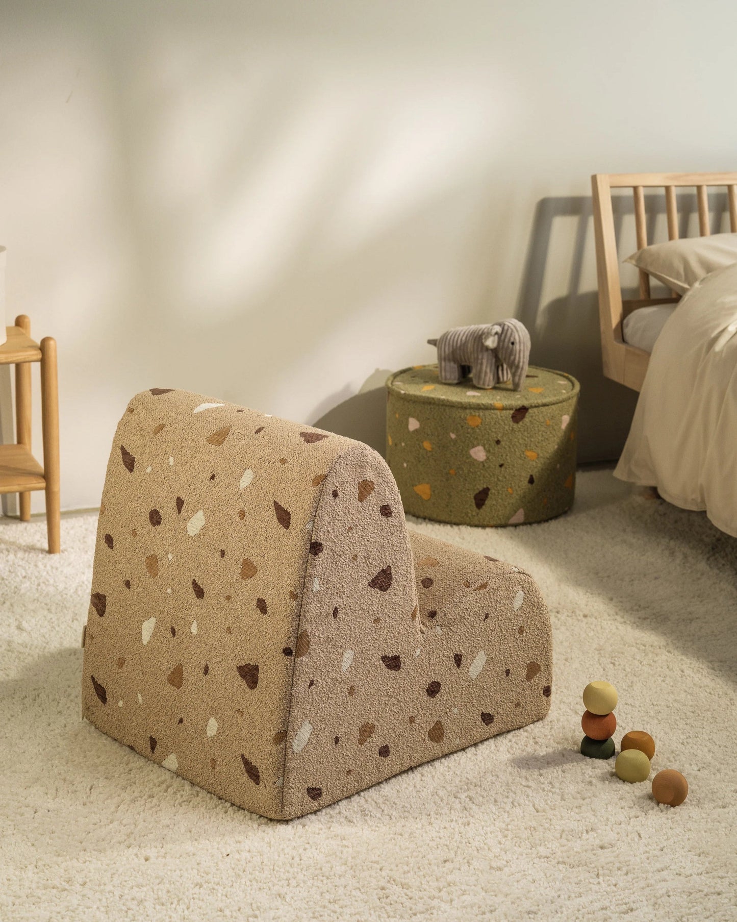Wigiwama Cloud lænestol til børn – Terrazzo Sand