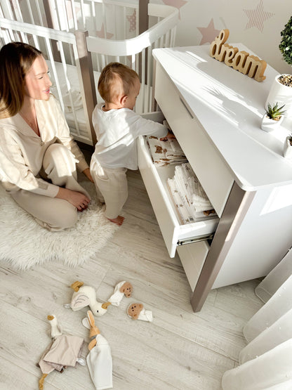 Baby Crib ELIN with Mattress - Cappuccino/White