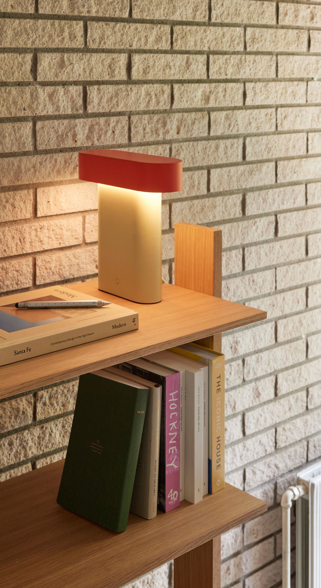 Hübsch Sleek bordlampe – grøn/rød