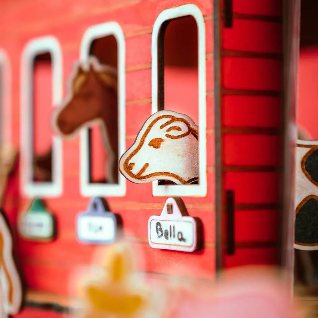 Barn Life – Colour-Your-Own Wooden Play Set