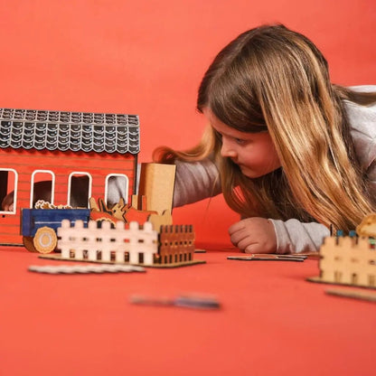 Barn Life – Colour-Your-Own Wooden Play Set