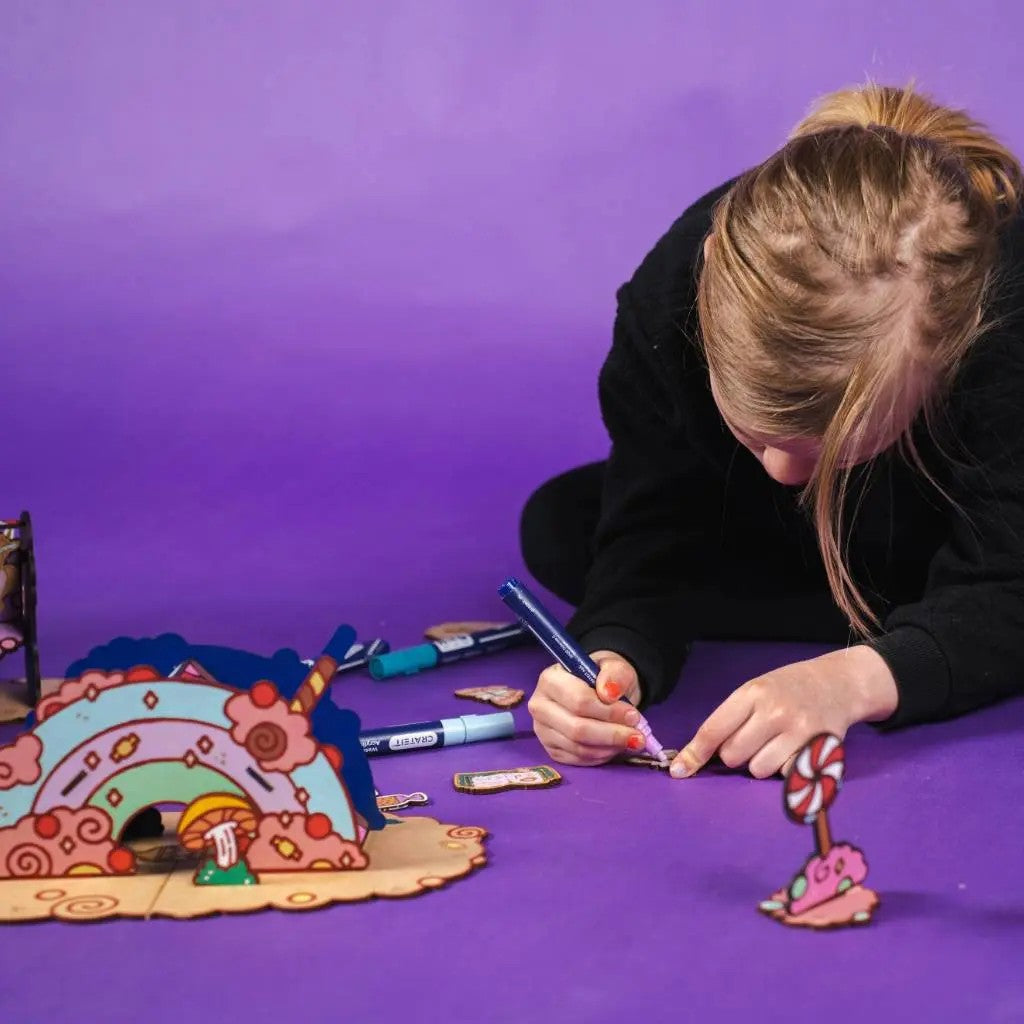 Candy Land – Colour-Your-Own Wooden Unicorn Play Set