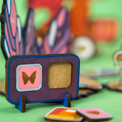 Eco Detectives – Colour-Your-Own Wooden Explorer Play Set