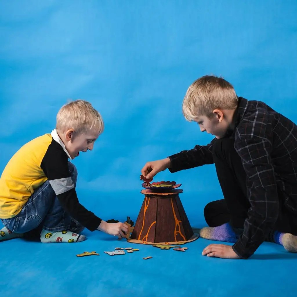 Volcano Escape – Colour-Your-Own Wooden Dinosaur Play Set