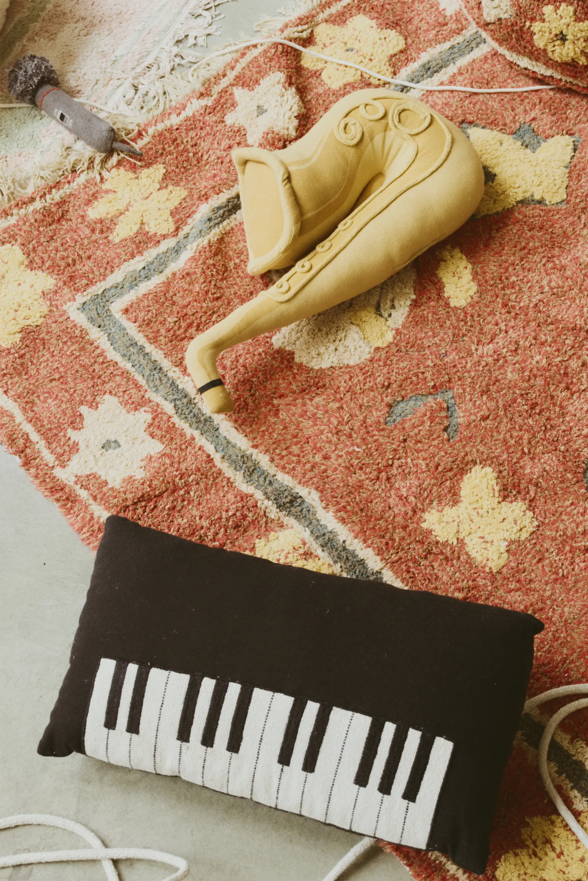 Lorena Canals Piano Pude 45 x 26 cm - Sort/Natur