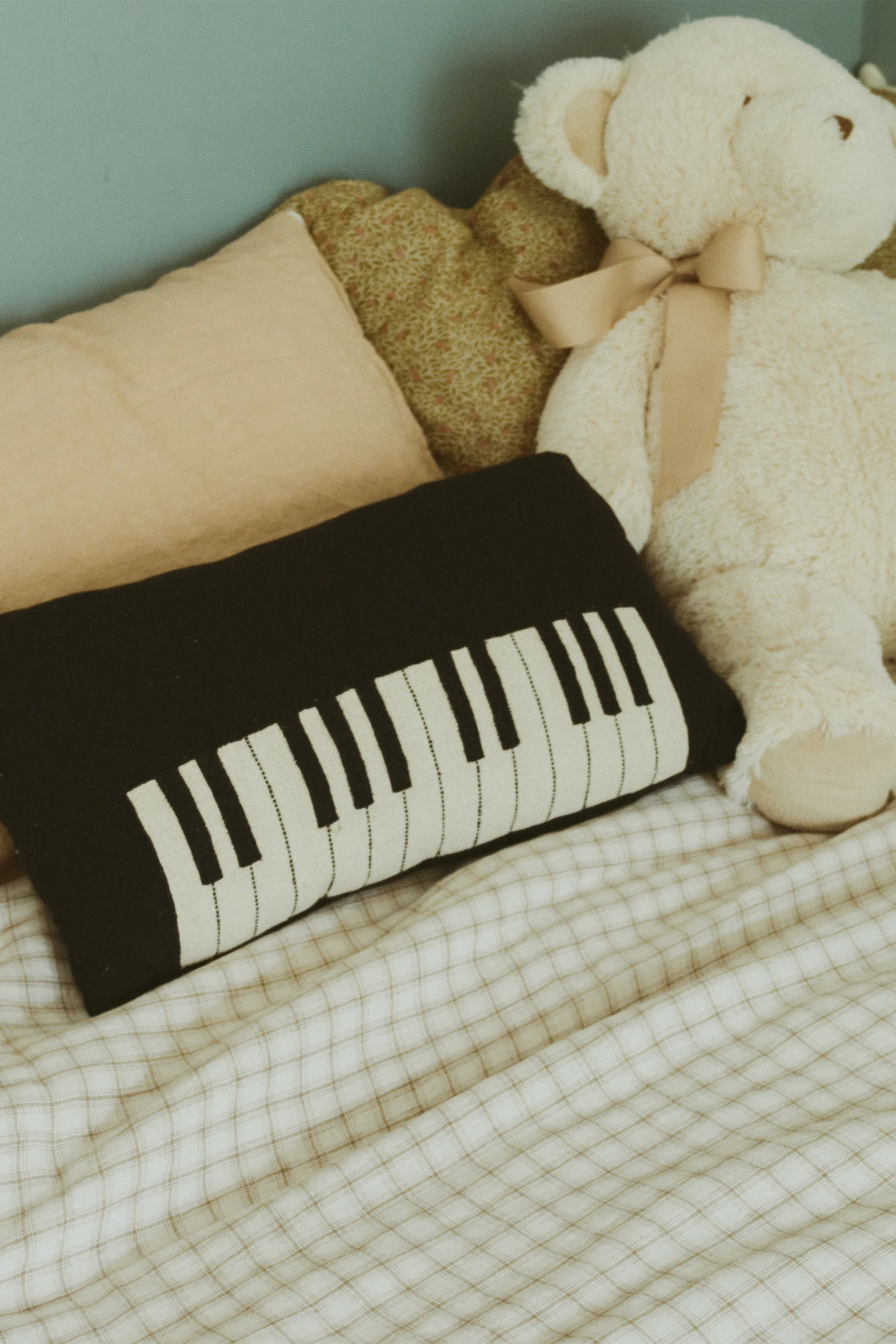 Lorena Canals Piano Pude 45 x 26 cm - Sort/Natur