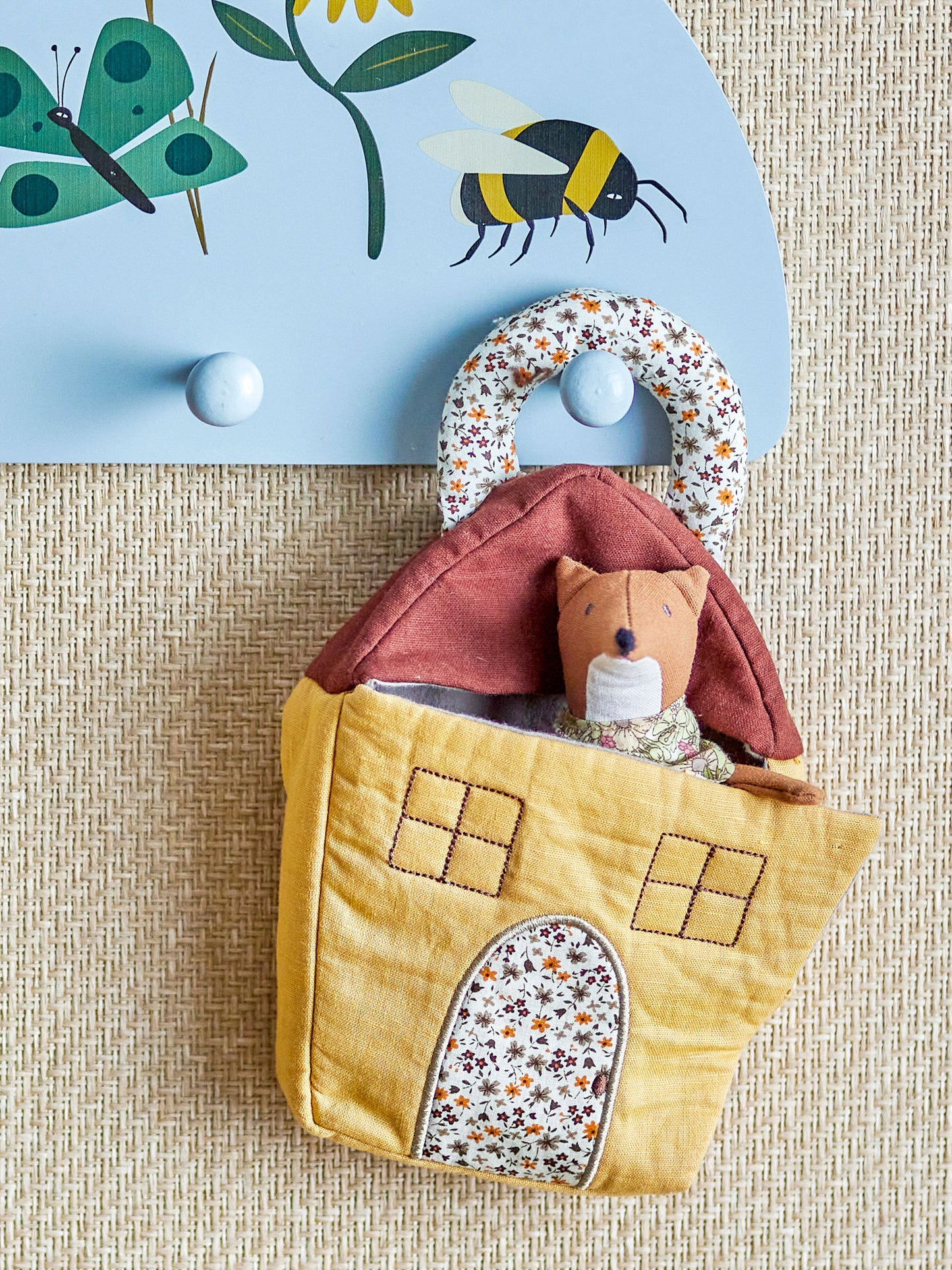 Bloomingville MINI Tio Bamse – Legesæt med hus – Brun – Hør