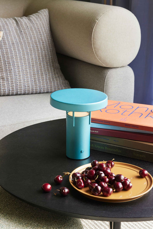 Hübsch BringMe Mini transportabel lampe – metallisk turkis
