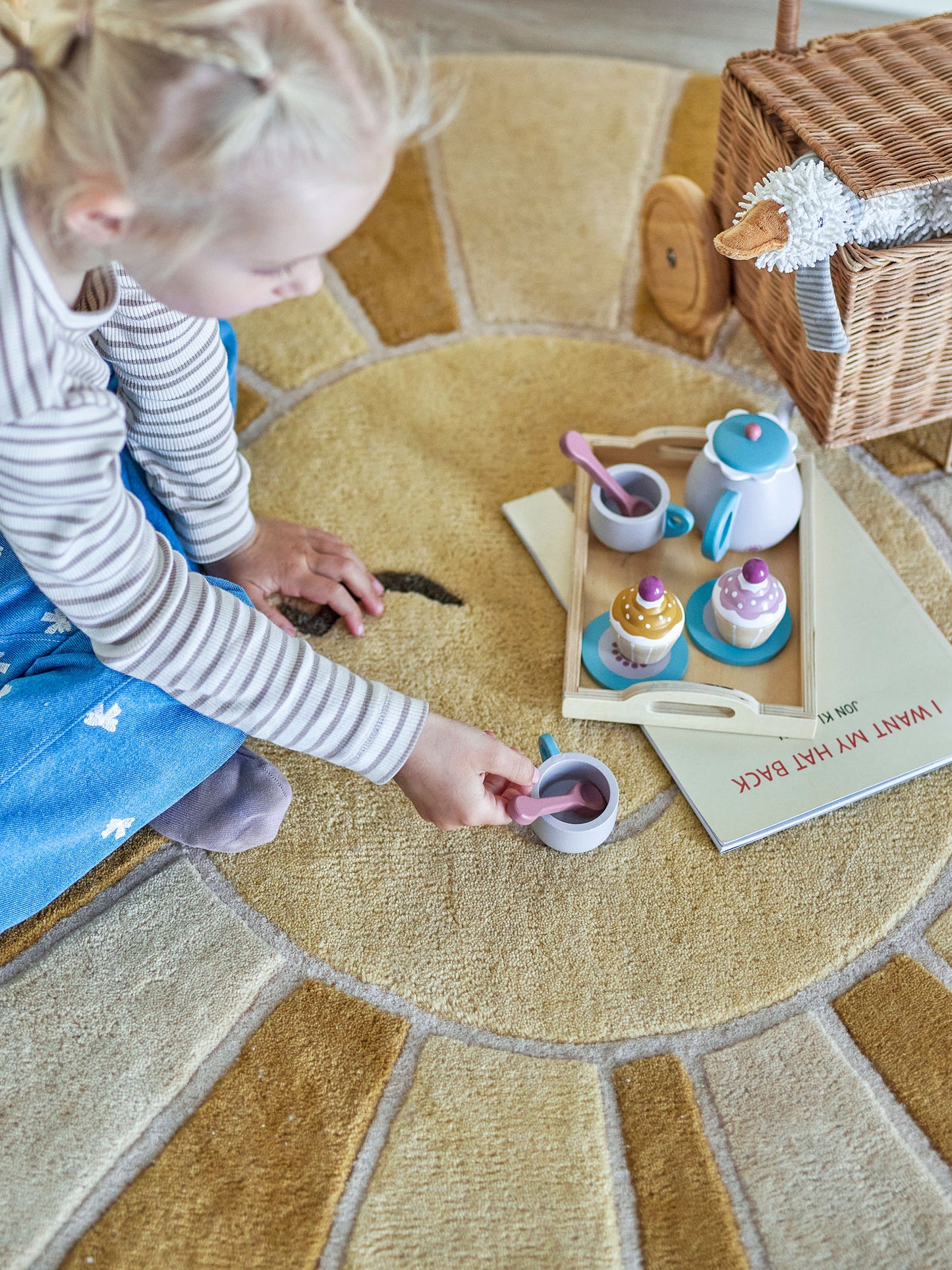 Bloomingville MINI Gentrim legetøj – Køkkensæt i grå FSC®-certificeret MDF