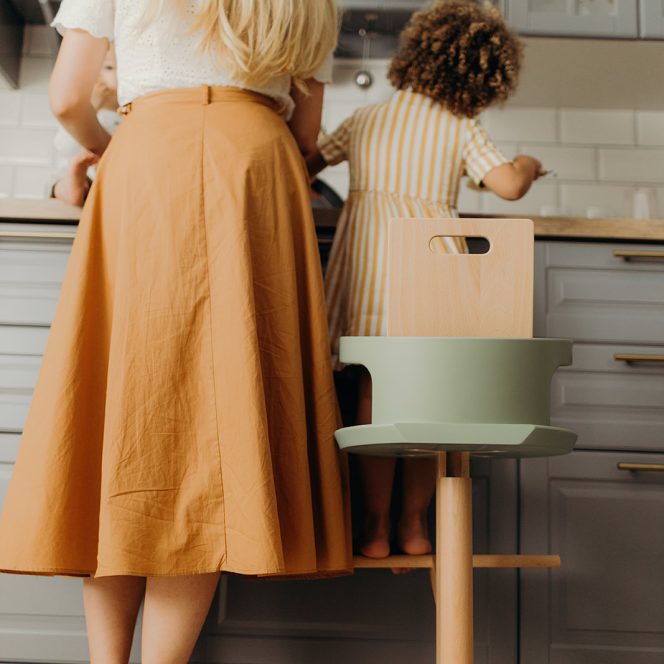 Norstol Peak højstol med babyindsats – olive green