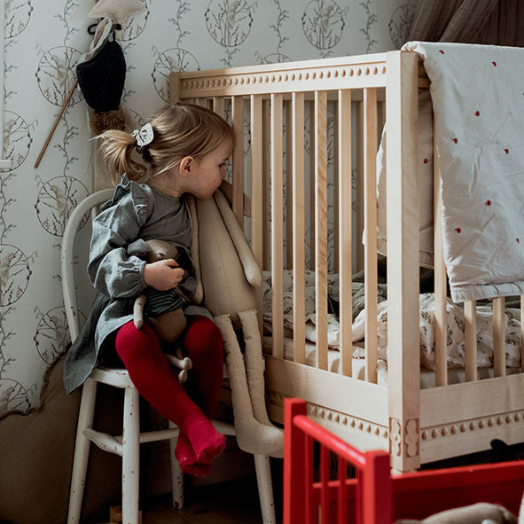 Gustavienne tremmeseng med madras - birketræ