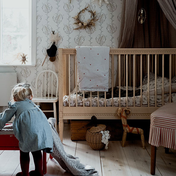 Gustavienne tremmeseng med madras - birketræ