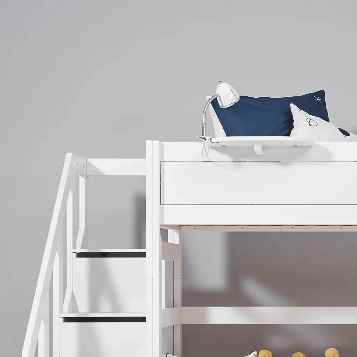 LIFETIME Kidsrooms Original højseng med trappe 120 x 200 cm – 152 cm