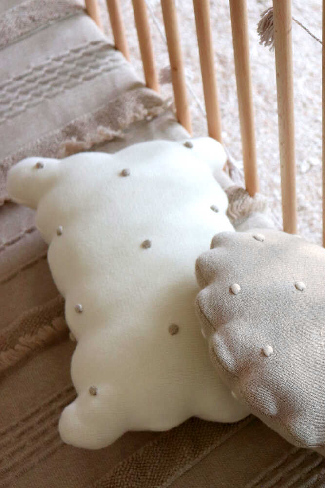 Lorena Canals strikket pude – Biscuit Ivory