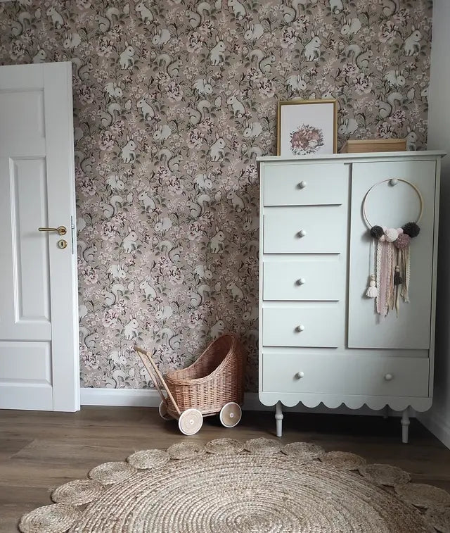 Wood Luck Design - Babushka - høj kommode med skuffer og skab – olivengrøn