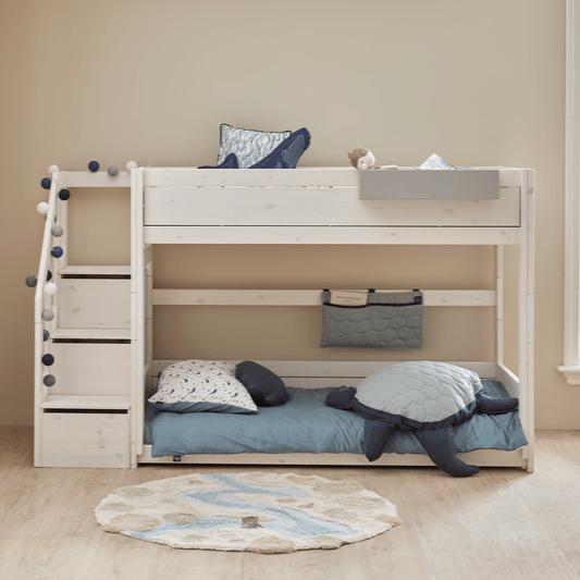 LIFETIME Kidsrooms Original lav køjeseng med trappe 90 x 200 cm
