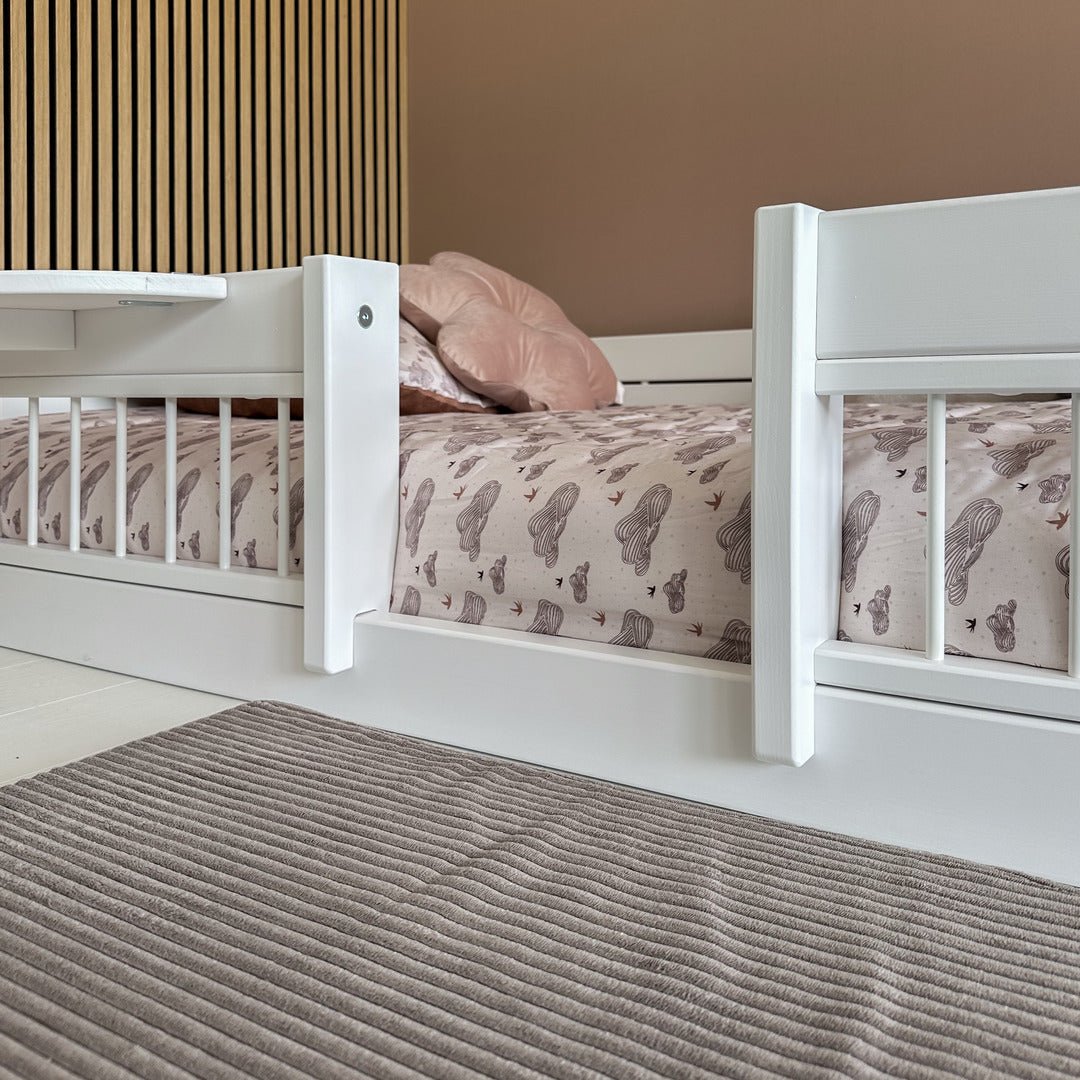 LIFETIME Kidsrooms Montessori husseng inkl. sengeheste – 120 x 200 cm
