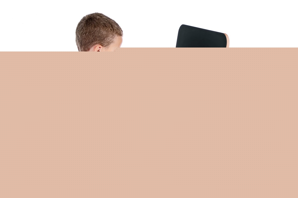 Multisensory Art Table/Desk Luula